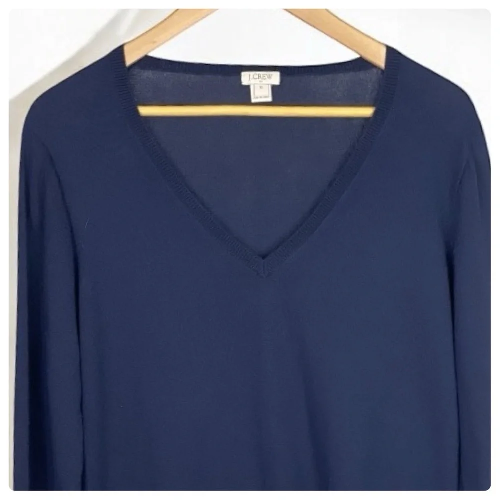J Crew Navy XL Cotton V-neck sweater-tee - Picture 3 of 9